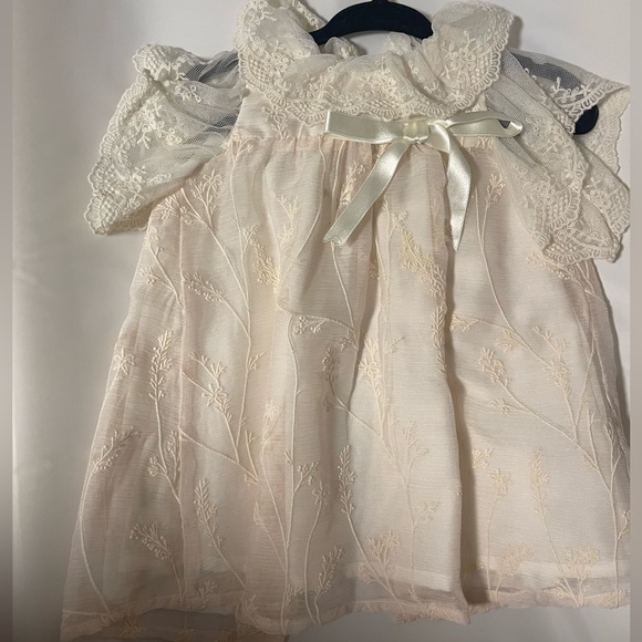 Baby ceremony dress, ideal for baptism. European style, made in Spain - Picture 1 of 4